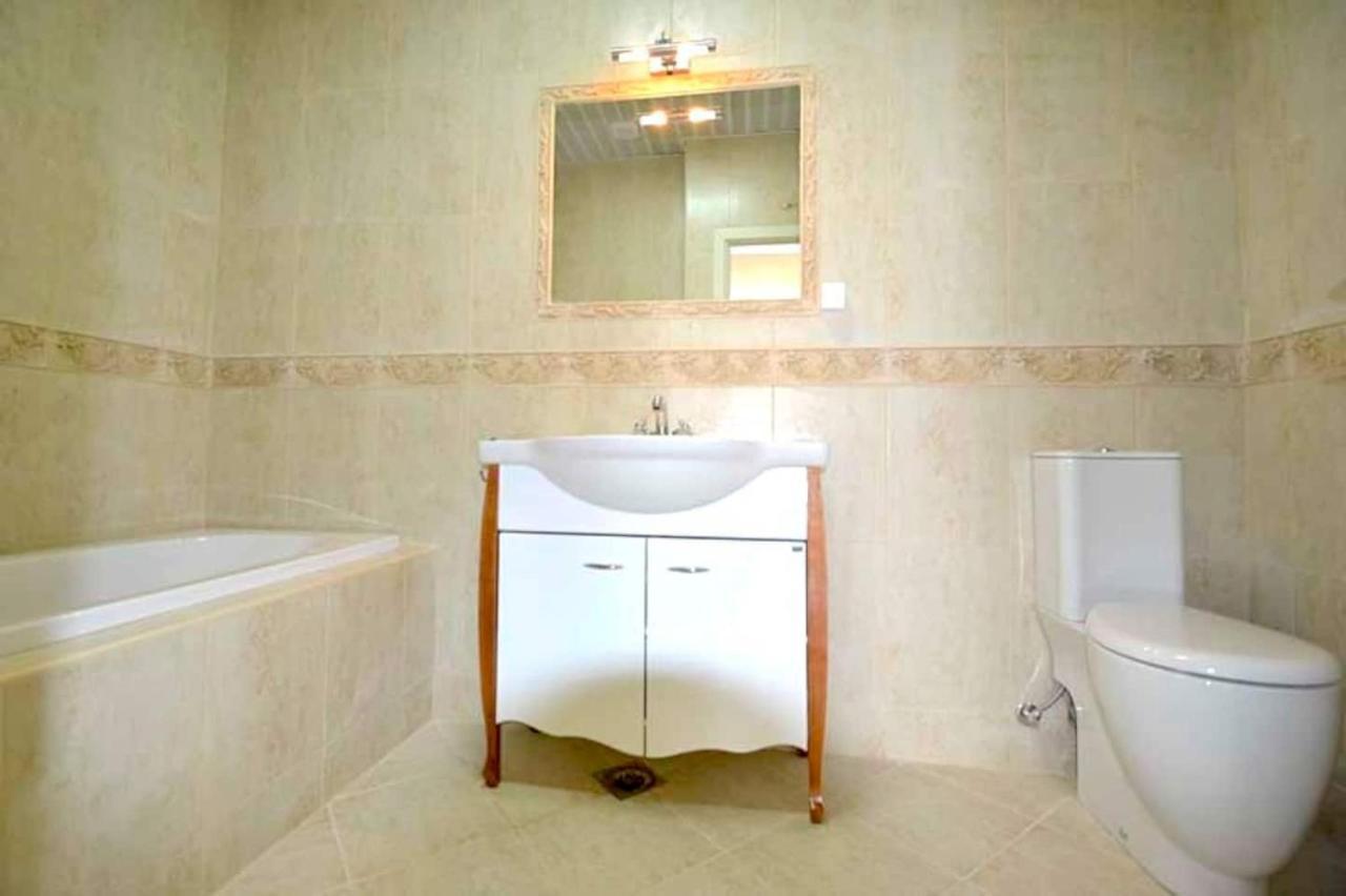 Blue Bay 2 Bedroom Apartment Prčanj Eksteriør billede